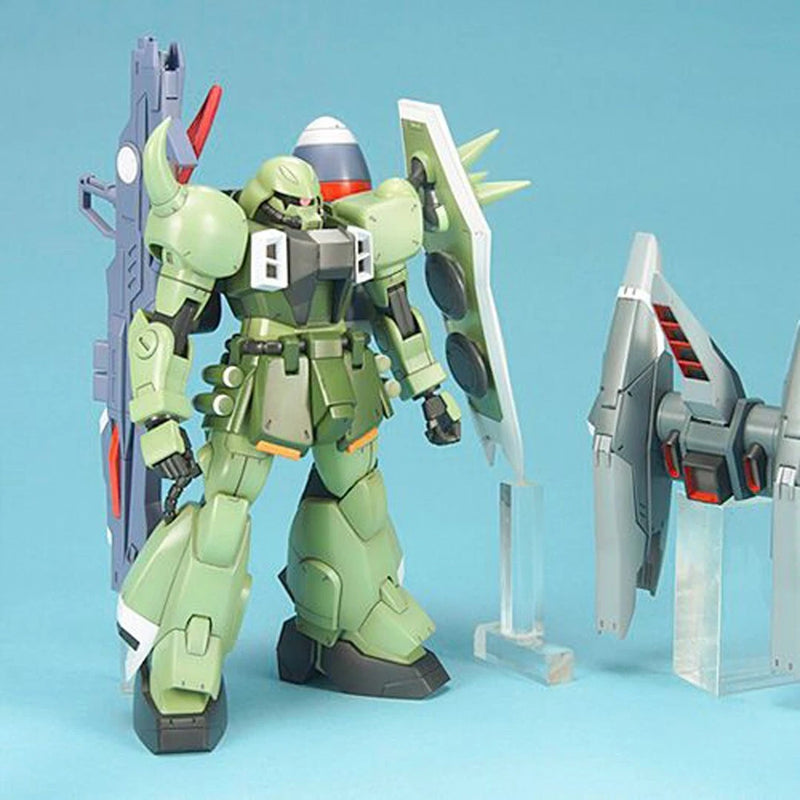 06 Zaku Warrior + Blaze Wizard & Gunner Wizard 1/100