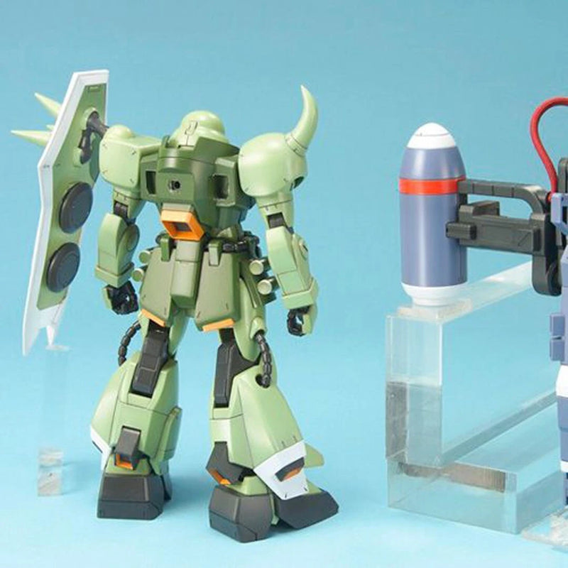 06 Zaku Warrior + Blaze Wizard & Gunner Wizard 1/100