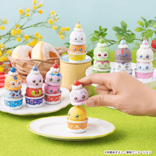 Tsumichen Stack Up & Change Digimon Adventure [With Gift]