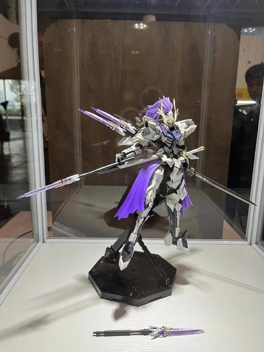 Aether Studio Code-Z-07 God Flame Kaede 1/100
