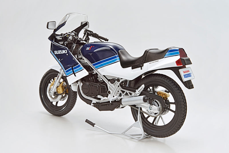 Bike 21 Suzuki GJ21A RG250 '84 1/12