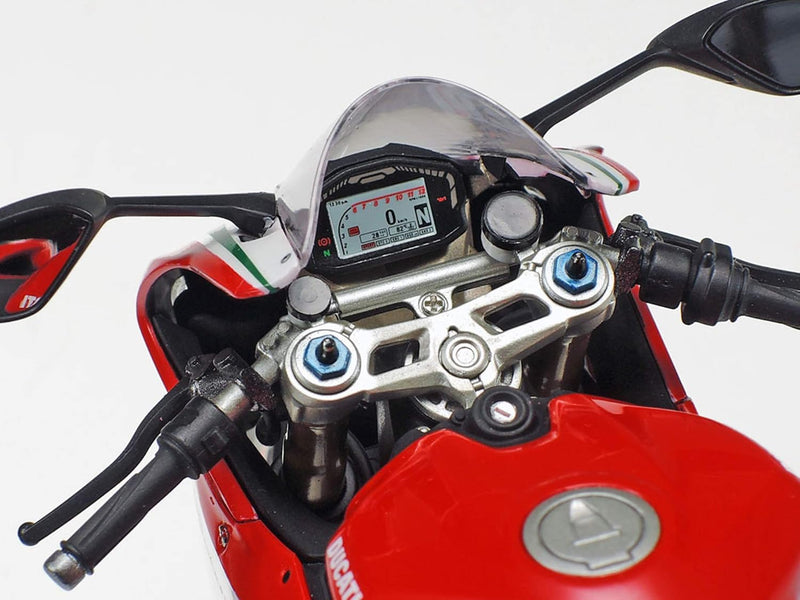 Ducati 1199 Panigale S Tricolore 1/12