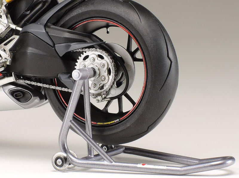Ducati 1199 Panigale S Tricolore 1/12
