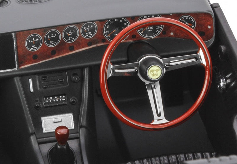 Isuzu 117 Coupe Early Version (Detail Up Version) 1/24