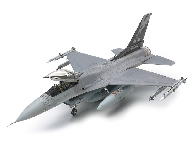 Lockheed Martin F-16C [Block 25/32] Fighting Falcon 1/48