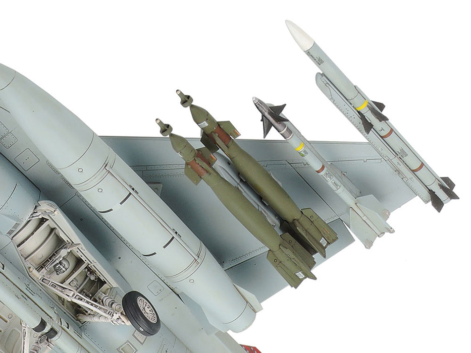 Lockheed Martin F-16C [Block 25/32] Fighting Falcon 1/48