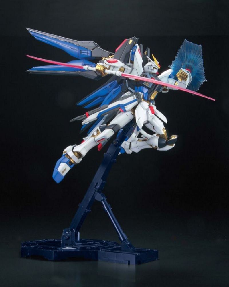MG Strike Freedom Gundam Full Burst Mode 1/100