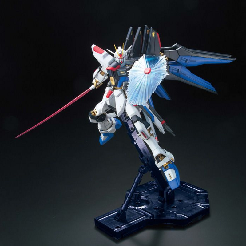 MG Strike Freedom Gundam Full Burst Mode 1/100