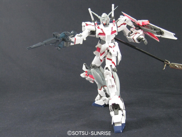 MG Unicorn Gundam HD Color + MS Cage 1/100