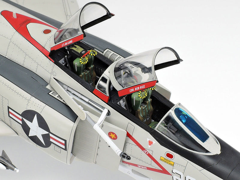 121 McDonnell Douglas F-4B Phantom II 1/48