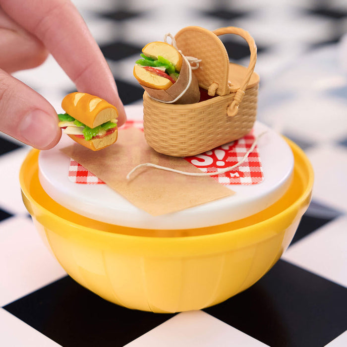 Miniverse - Make It Mini Food Diner Series 4 - Single Blind Box