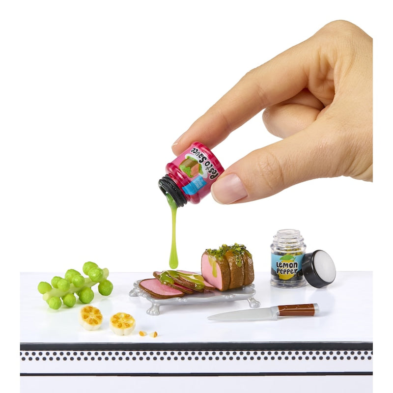 Miniverse - Make It Mini Holiday Theme (2025) - Single Blind Box