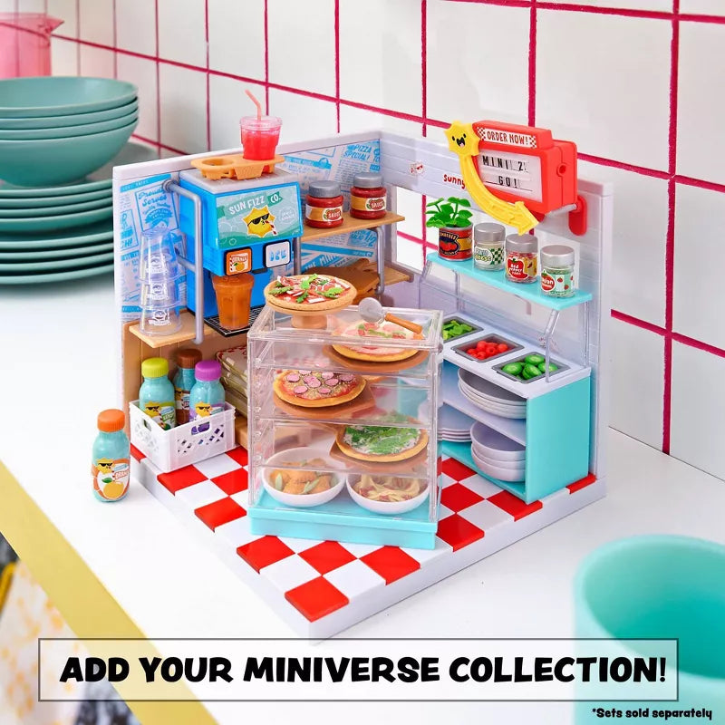 Miniverse - Make It Mini Spaces Pizza Shop