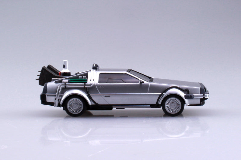 Movie Mecha - 12 Pullback Delorean From Part II - Back To The Future 1/43