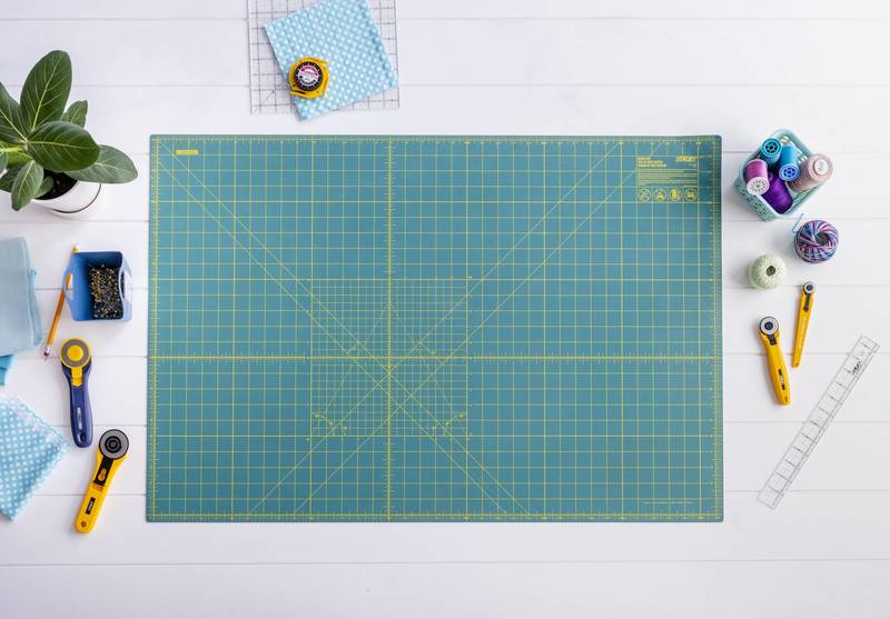 Olfa RM-MG-01 24" x 36" Double Sided Rotary Mat (Green)