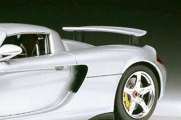 Porsche Carrera GT 1/24