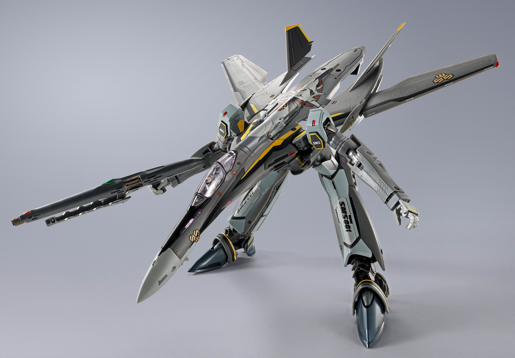 DX Chogokin - YF-25S Armored Messiah Valkyrie (Ozma Lee Use) Rivival Ver. - Macross F