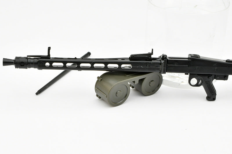 Little Armory - LASW02 MG42S Twin Gun Pack - Strike Witches Road to Berlin 1/12