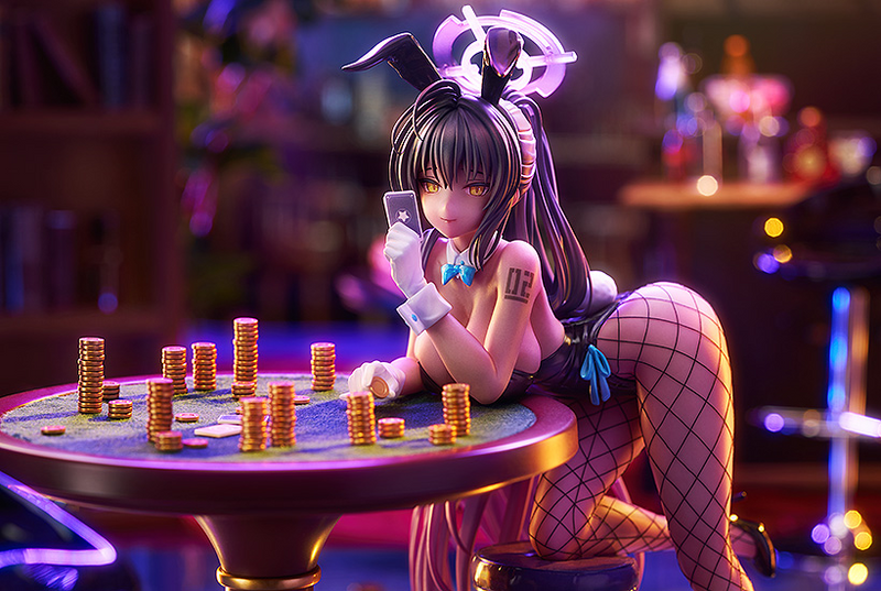 Karin Kakudate (Bunny Girl): Game Playing Ver. - Blue Archive 1/7
