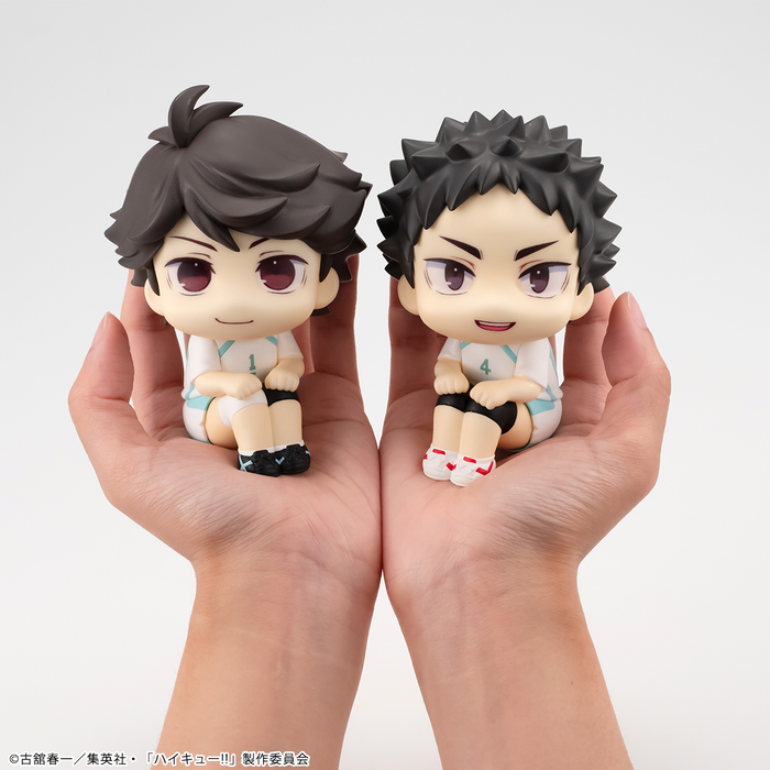 [Pre-Order END][ETA Q2 2025] Lookup - Toru Oikawa/ Hajime Iwaizumi Uniform Ver. Set [With Gift] - Haikyu!