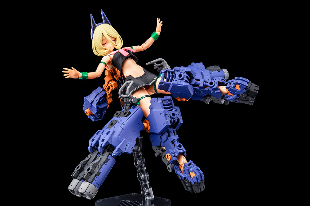 Megami Device - Buster Doll Tank Midnight Fang 1/1