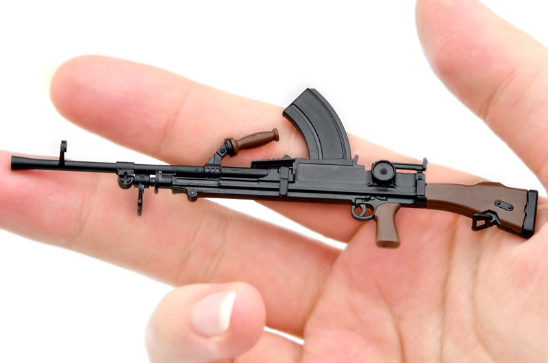 Little Armory - LASW04 Bren Light Machine Gun Mk.1 - Strike Witches Road To Berlin 1/12