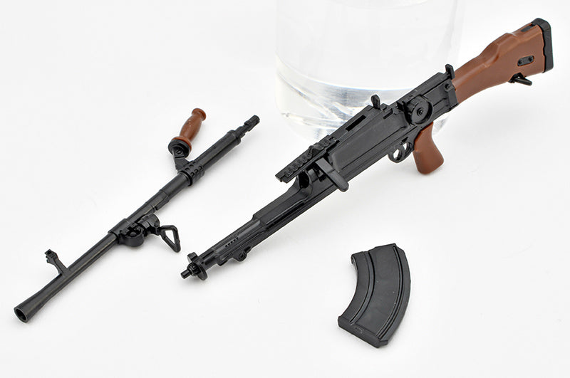 Little Armory - LASW04 Bren Light Machine Gun Mk.1 - Strike Witches Road To Berlin 1/12