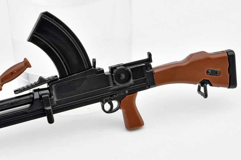 Little Armory - LASW04 Bren Light Machine Gun Mk.1 - Strike Witches Road To Berlin 1/12