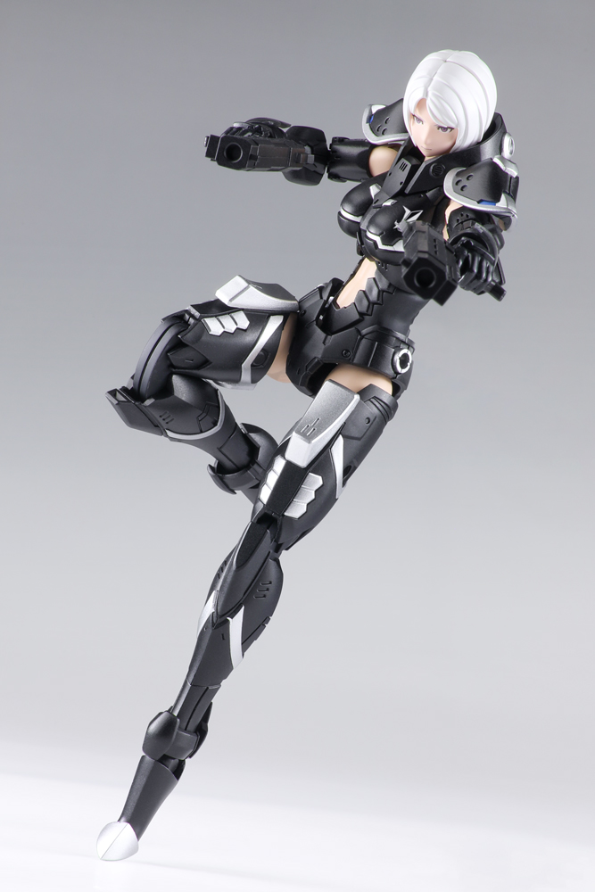 Strato Hound - ES02 Titanomachia 1/12