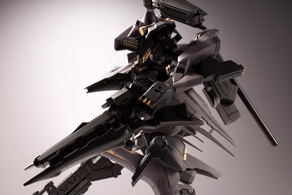 [Pre-Order END][ETA Q3 2025] V.I.Series - Rayleonard 03-Aaliyah Supplice Opening Ver. - Armored Core 1/72 (Re-Run)