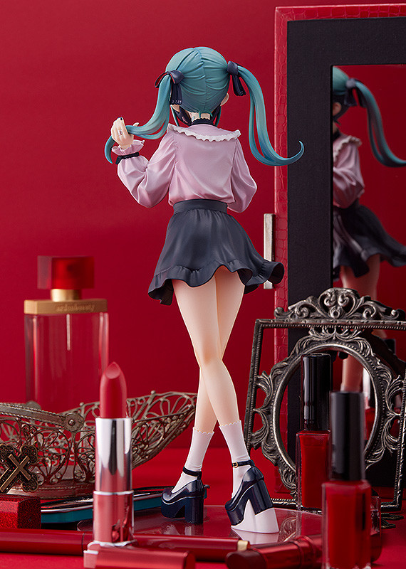 Pop Up Parade - Hatsune Miku: The Vampire Ver. L - Character Vocal Series 01: Hatsune Miku