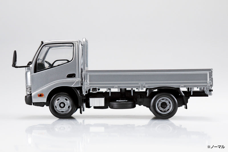 SNAP KIT #23-SR Hino Dutro Truck (Silver) 1/32