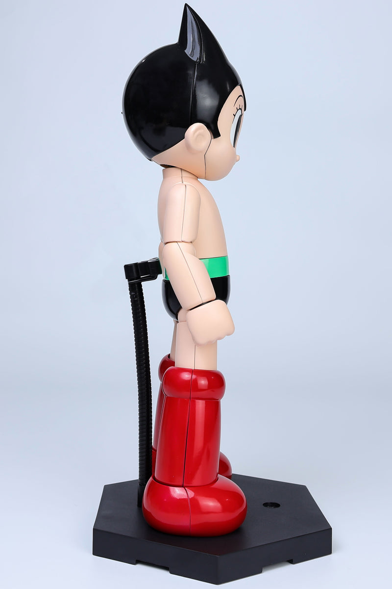 Simple Level - Astro Boy (DX Edition) W/Table & Transparent Outer Armor