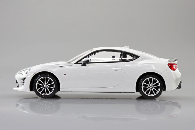 Snap Kit 08-CW Toyota 86 (Crystal White Pearl) 1/32