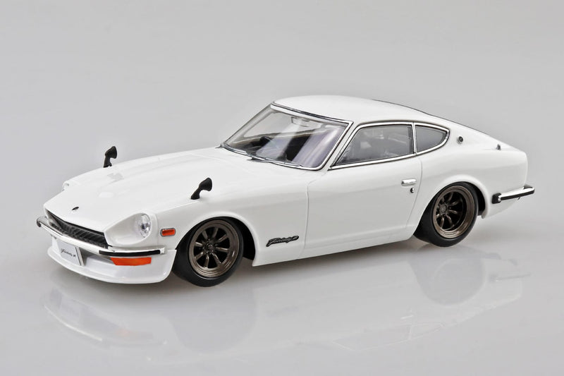 Snap Kit 15CU-WH Nissan S30 Fairlady Z Custom (White) 1/32