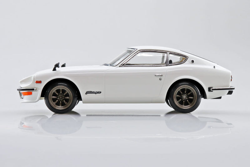 Snap Kit 15CU-WH Nissan S30 Fairlady Z Custom (White) 1/32