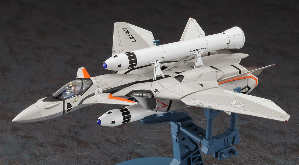 VF-11B Thunderbolt W/Rocket Booster - Macross Plus 1/72