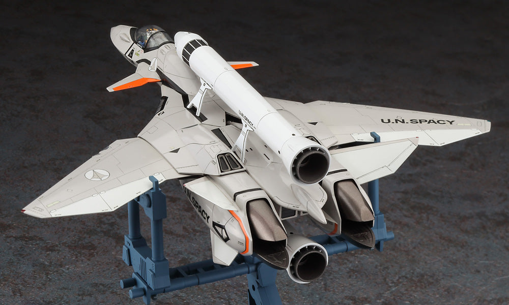 VF-11B Thunderbolt W/Rocket Booster - Macross Plus 1/72