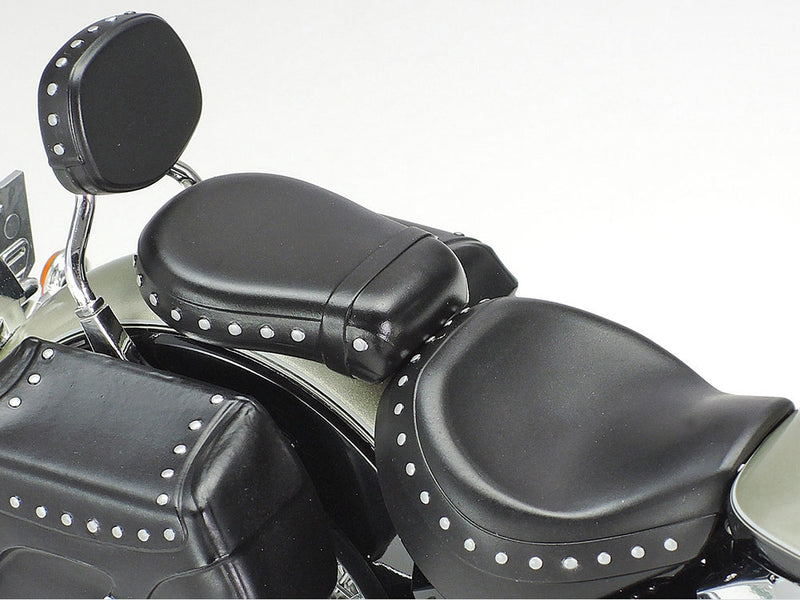 Yamaha XV1600 Roadstar Custom 1/12