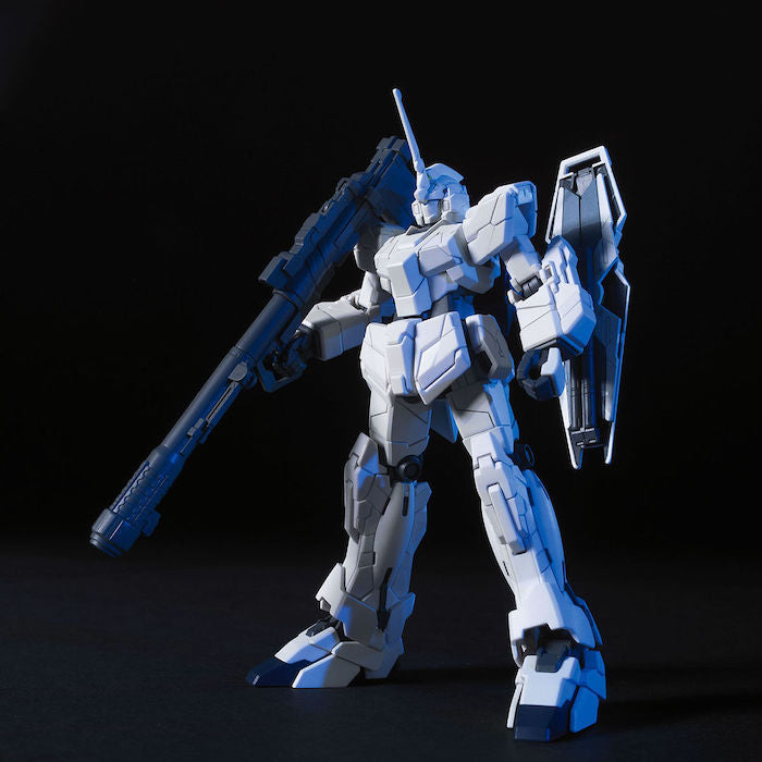 HGUC 101 RX-0 Unicorn Gundam (Unicorn Mode) 1/144