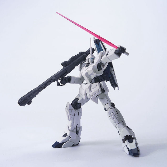 HGUC 101 RX-0 Unicorn Gundam (Unicorn Mode) 1/144