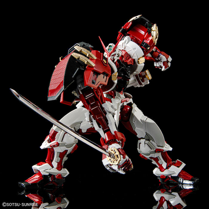 High-Resolution Model Gundam Astray Red Frame Powered Red 1/100