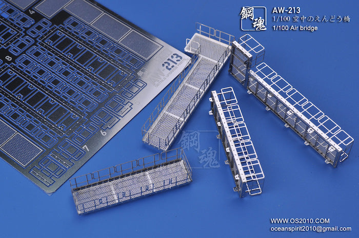MAD - AW213 PE Air Bridge 1/100