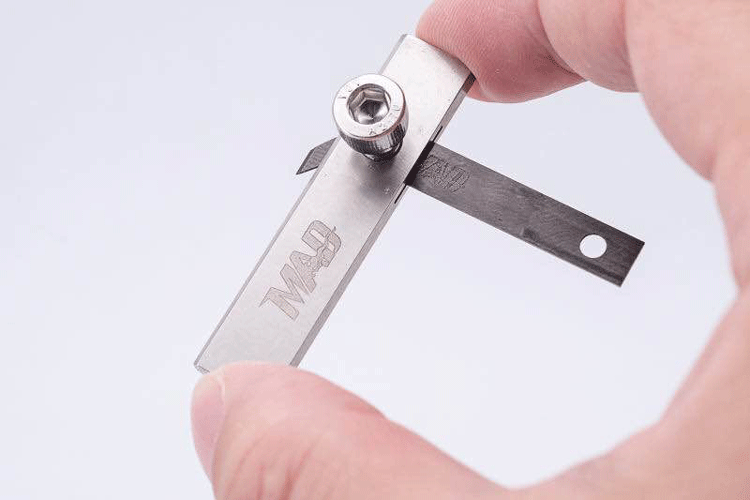 MAD - Line Carving Guide MT001