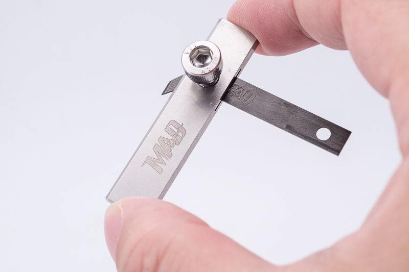 MAD - Line Carving Guide MT001