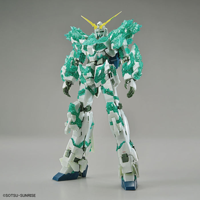 MG The Gundam Base Limited Unicorn Gundam (Luminous Crystal Body) 1/100