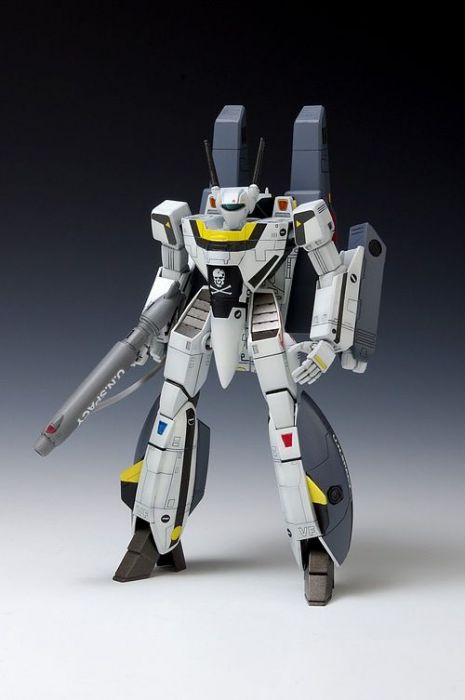Macross VF-1S Super Valkyrie Battroid (Roy Focker) 1/100