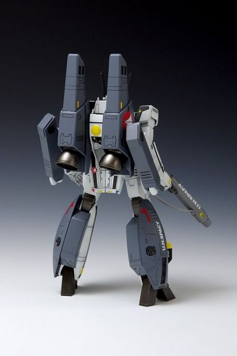 Macross VF-1S Super Valkyrie Battroid (Roy Focker) 1/100