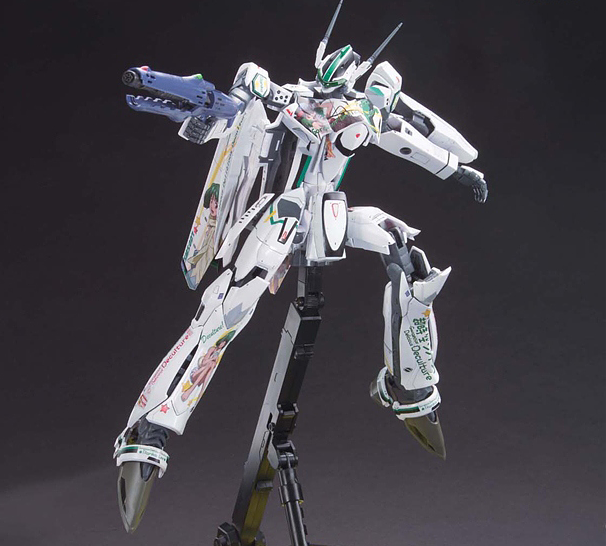Macross Frontier - VF-25F Messiah Valkyrie Alto Custom (Deculture Decal Version) 1/72
