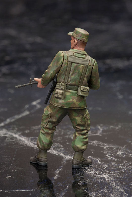 Metal Gear Solid V - Metal Gear Solid Ground Zero Set Model Kit 1/35